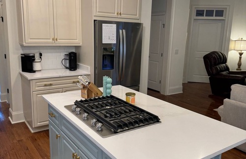 Riverwood Plantation House | 5 bed house in Riverwood. Enjoy a cozy stay