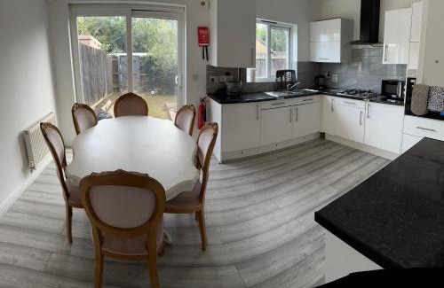 Sittingbourne House | 5 Bed house in Sittingbourne Kent