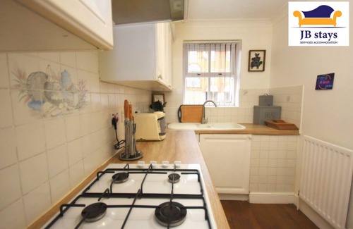 Lavender Fields House | ✪ 5 Bed House ✪ LEISURE/BUSINESS ✓ Free Parking