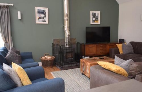 Mynytho House | 5 Bed in Abersoch 55385