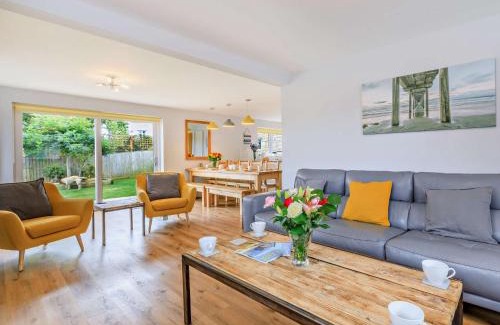 Charmouth House | 5 Bed in Charmouth 83584