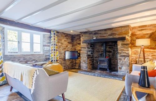 Otterham House | 5 Bed in Crackington Haven 80628