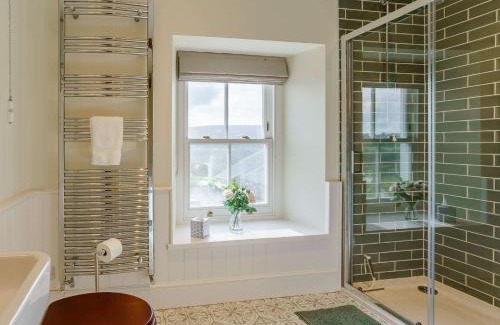 Crickhowell House | 5 Bed in Crickhowell 90053