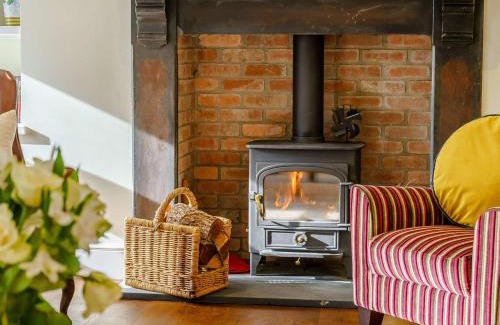 Crickhowell House | 5 Bed in Crickhowell 90053