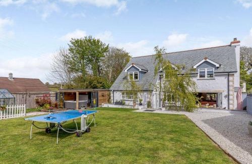 Lanner House | 5 Bed in Falmouth 65745