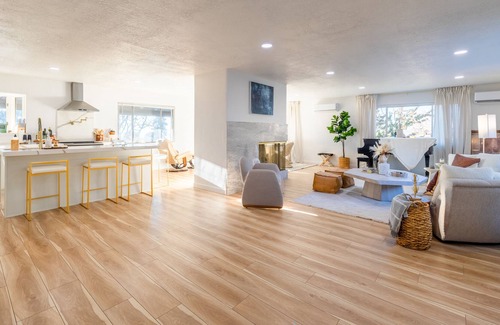 Olympus Cove House | 5 Bed Mountain Mansion: Theater, Gym, Sauna, Sonos