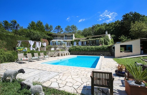 Le Bar-sur-Loup Villa | 5 bed villa spectacular views, swimming pool. NOW 30% OFF FOR JULY