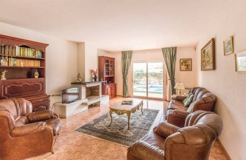 Sant Pere Pescador House | 5 bedroom accommodation in Sant Pere Pescador