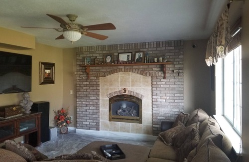 Eden House | 5 bedroom, 3 bath home for rent.