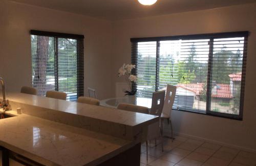 Sherman Oaks House | 5 bedroom 3 bath home near universal