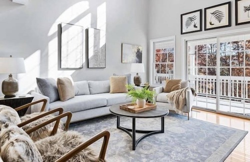 Weaverville Apartment | 5 Bedroom 685292 by Houzlet