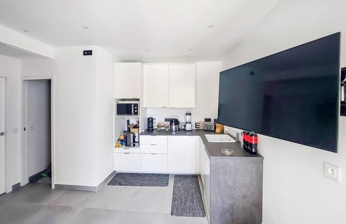 Pierre-Levee House | 5 bedroom accommodation in Pierre-Levée
