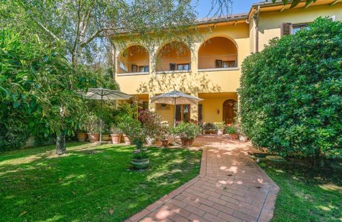Puliciano House | 5 bedroom accommodation in Arezzo