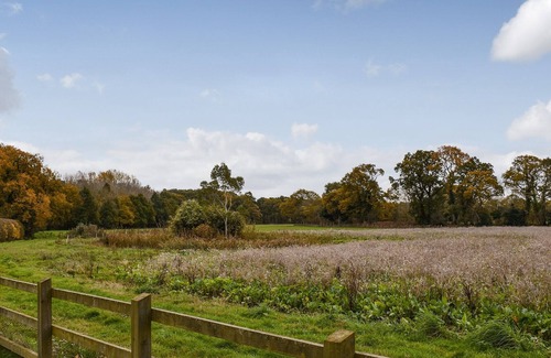Aldborough Cabin | 5 bedroom accommodation in Hanworth