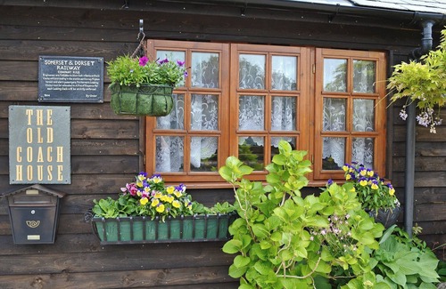 Holworth Cottage | 5 bedroom accommodation in East Burton, near Wareham