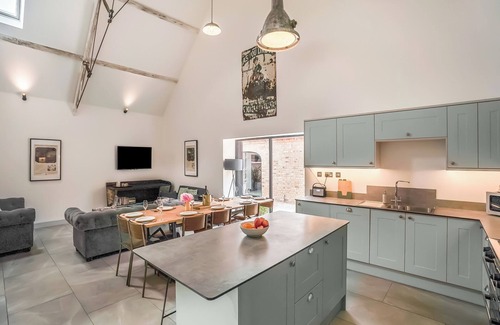 Huntley Cottage | 5 bedroom accommodation in Huntley