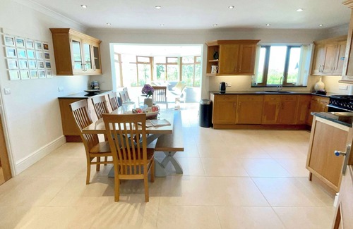 Cemaes Bay Cottage | 5 bedroom accommodation in Cemaes