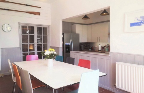 Cowes Cottage | 5 bedroom accommodation in Cowes