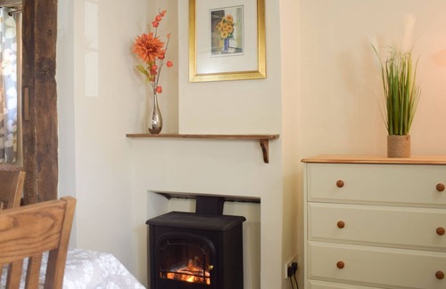 Meifod Cottage | 5 bedroom accommodation in Meifod, near Welshpool