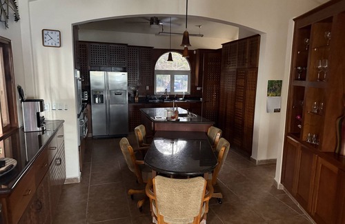 Zona Hotelera Norte House | 5 Bedroom, Beachside Oasis, Paradise Escape