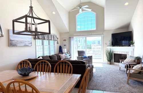 Sea Isle City House | 5 Bedroom + Bonus Room; Sleeps 15 in Sunny Sea Isle- ideal location 47th Street!