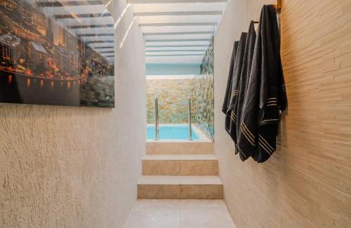 Pie del Cerro House | 5 Bedroom Cartagena Villa - Close to Walled City