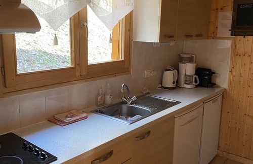Station de Drouzin le Mont Ski Chalet | 5-bedroom chalet with private sauna and stunning views