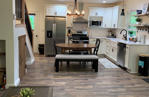 Thayerville Cottage | 5 Bedroom Cottage in Deep Creek