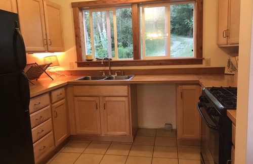 Chautauqua Cabin | 5 Bedroom Cozy Cabin Nestled in the Woods with Pond 1 mile from CHQ Institution