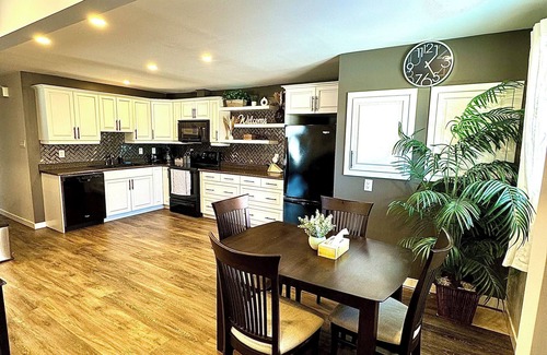 Moncton House | 5 bedroom getaway close to big shopping giants