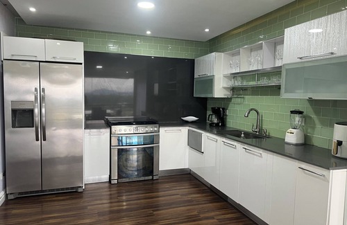 Escazu House | 5 BEDROOM HEATED POOL HOME IN ESCAZU