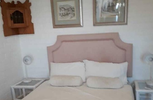 Bantry Bay Apartment | 5 Bedroom home in Top Road Bantry Bay