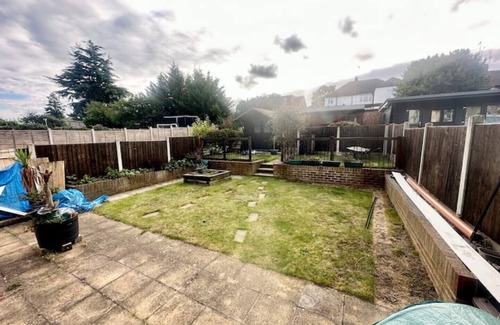 Colyers House | 5 Bedroom house in DA7
