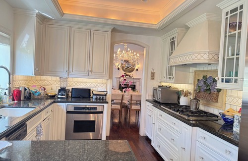 Corona del Mar Villa | 5-bedroom in Newport Beach，the High quality, convenient and very comfortable;