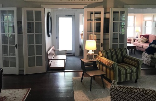 Green Lake Cottage | 5 bedroom Lakefront Cottage with much history
