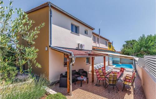 Pavicini House | 5 Bedroom Lovely Home In Pavicini