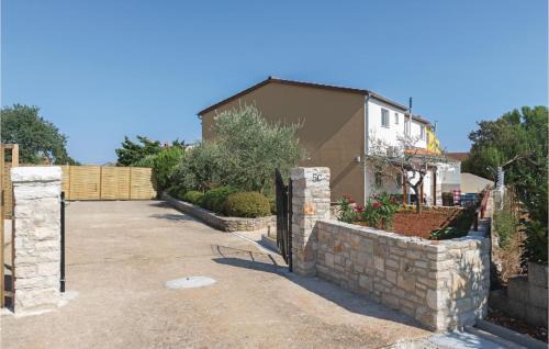 Pavicini House | 5 Bedroom Lovely Home In Pavicini