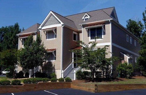 Lackey Resort | 5 Bedroom Luxury Estates: Spinnaker Resort-Williamsburg Va. Home Away From Home.