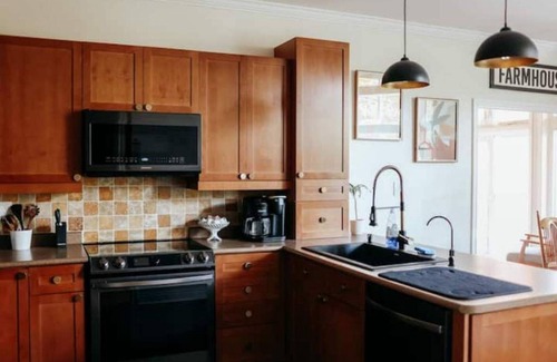Utterson Cottage | 5 bedroom Muskoka Lakeside Getaway