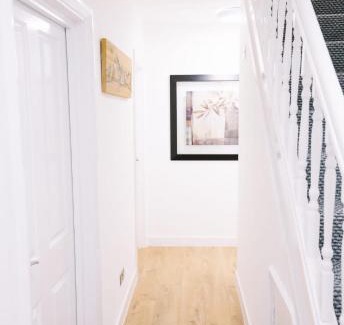 Cray Valley West House | 5 bedroom property