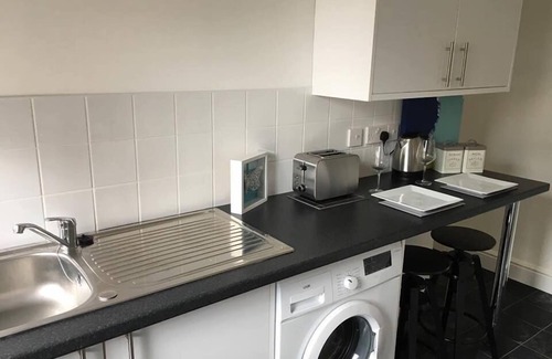 Stoke-on-Trent House | 5 Bedroom Townhouse @ Allen Street Stoke