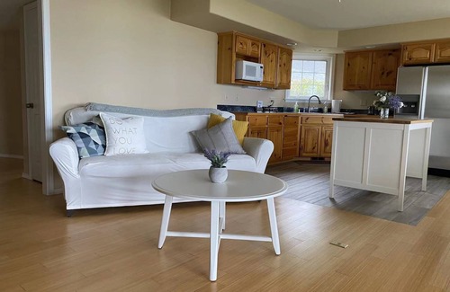Suquamish House | 5-bedroom waterfront House with beach