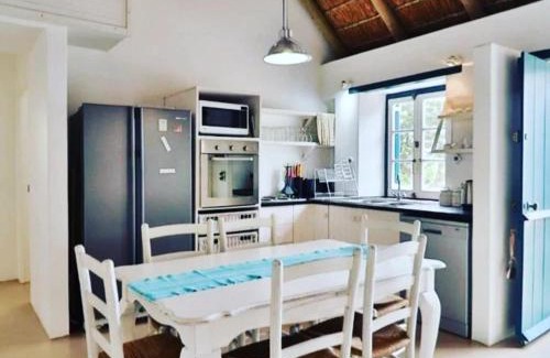 Struisbaai House | 5 Bedroomed Fisherman's Cottage in Struis Bay