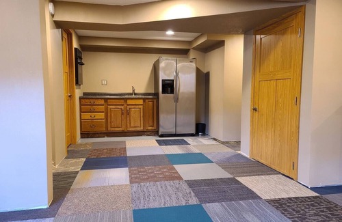 Sioux Falls House | 5 Bedrooms and a Great Location