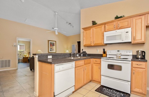 Silver Creek House | 5 Bedrooms Vacation Detached Home - close to Disney Theme Parks