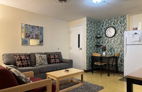 Downtown Pittsburgh Apartment | 5 Beds Downtown Apt Very Quick Walk Everywhere