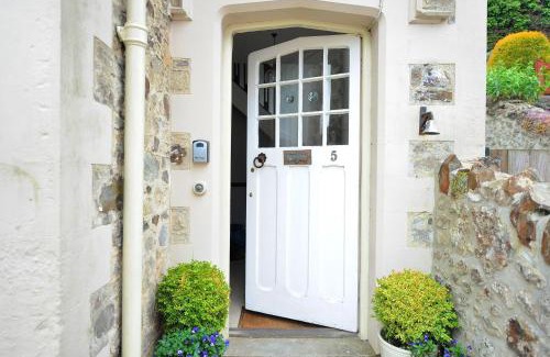 Beer House | 5 Belmont Terrace