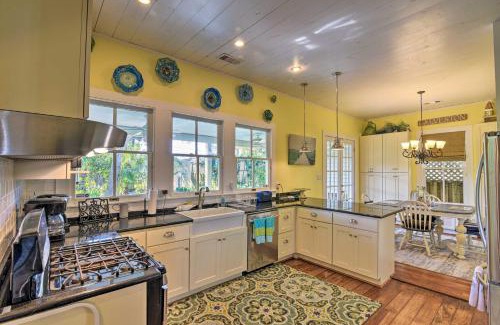San Jacinto House | 5 Blocks to Beach Coastal Cottage in Galveston!
