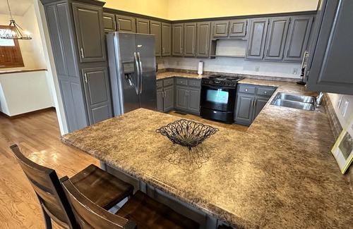 Sparta House | 5 BR, 3 King Beds, Fire Pit, Hot Tub, Game room! Amazing Year Round Lake View!