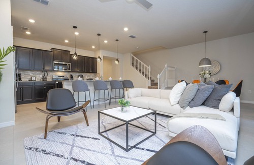Tuscan Hills House | 5 BR, 4.5 BA Villa | Sleeps 12!